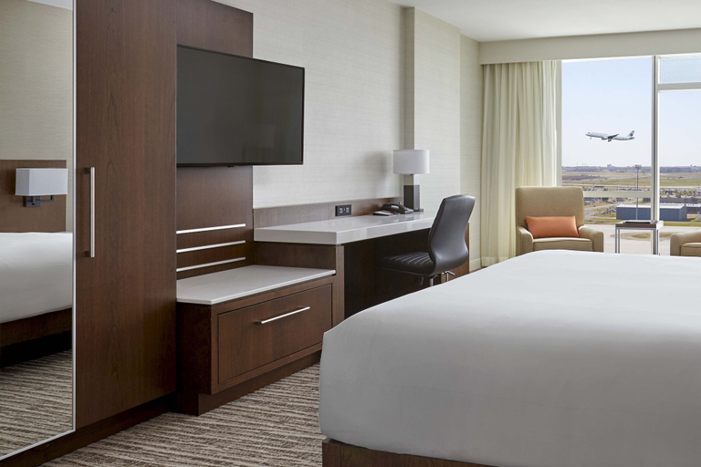 Bedroom 3, Calgary Airport Marriott In-Terminal Hotel, Division No. 6