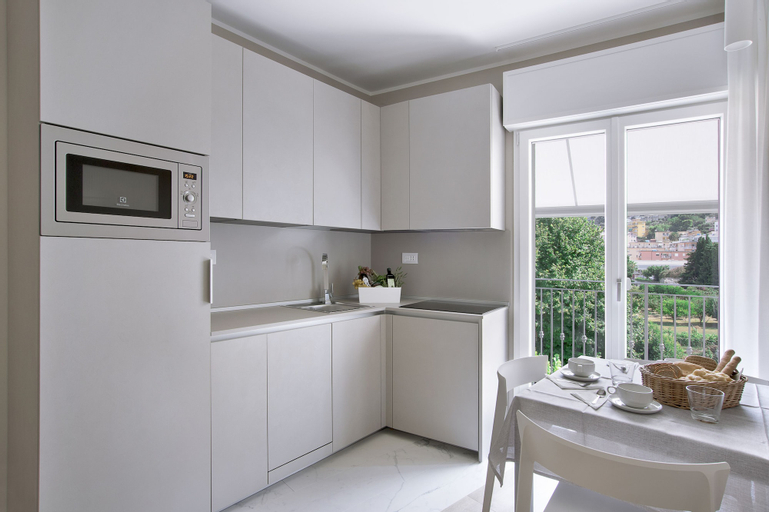 Dining Room 7