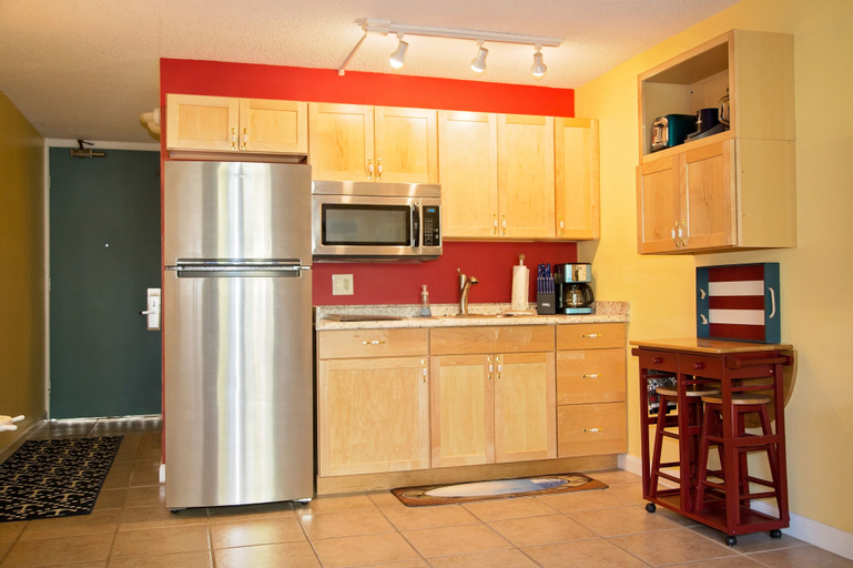 Dining Room 28