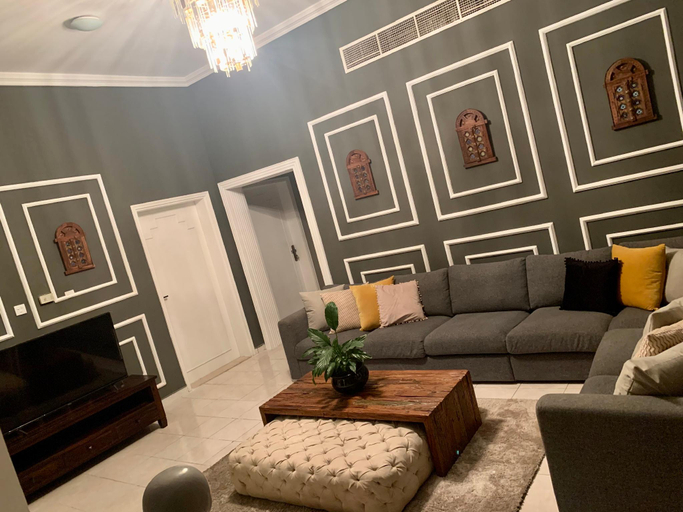 Others 2, Cozy 5 bedroom villa, Dubai