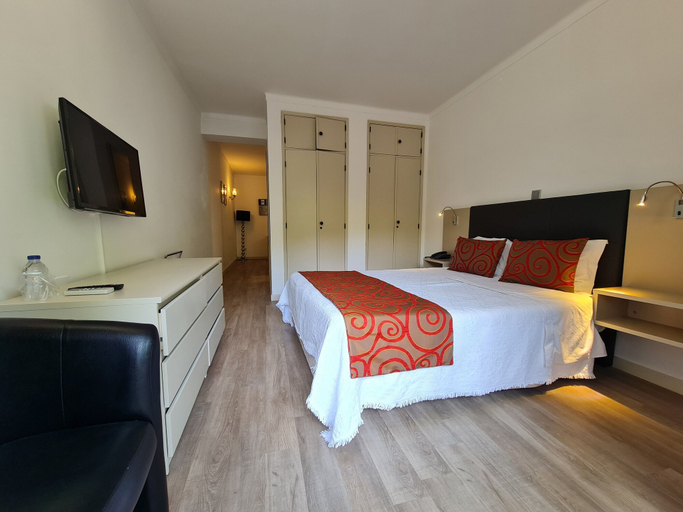 Bedroom 2, Eden, Mealhada