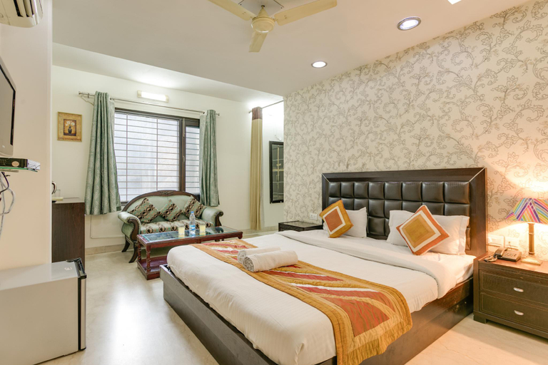 Others 5, The Hermitage Hotel, Delhi