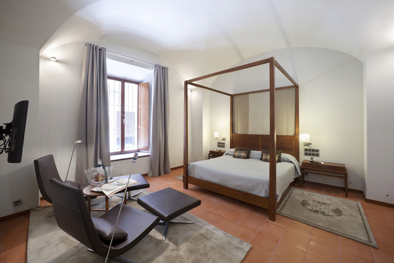 Bedroom 2, Parador de Cáceres, Cáceres