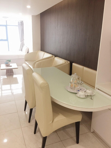 Dining Room 24