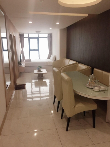 Dining Room 18