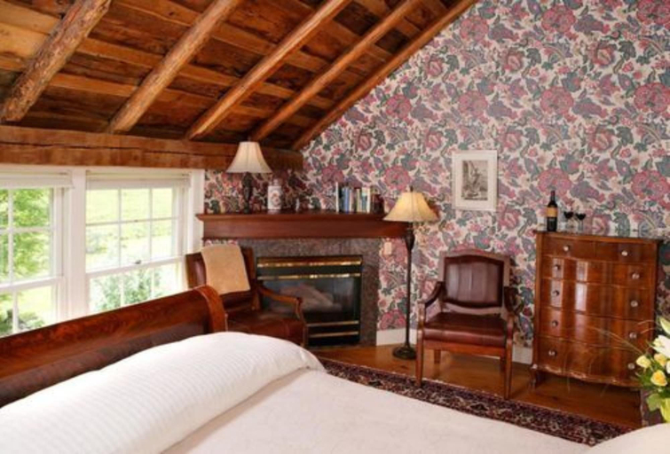 Bedroom 3, The Inn at Round Barn Farm, Washington