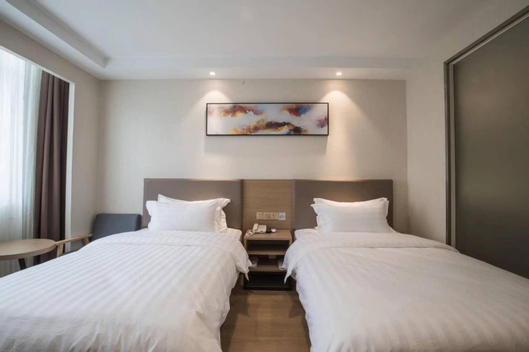 Bedroom 15