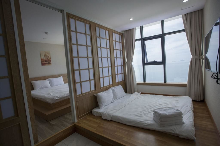 Bedroom 12