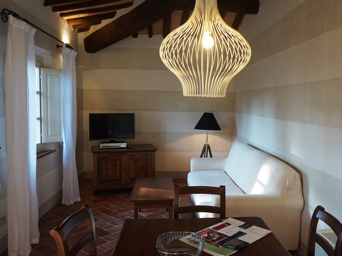 Dining Room 12