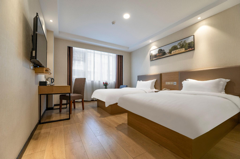 Bedroom 14