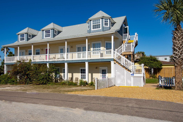 Exterior 5, Beachcomber Penthouse, Saint Johns