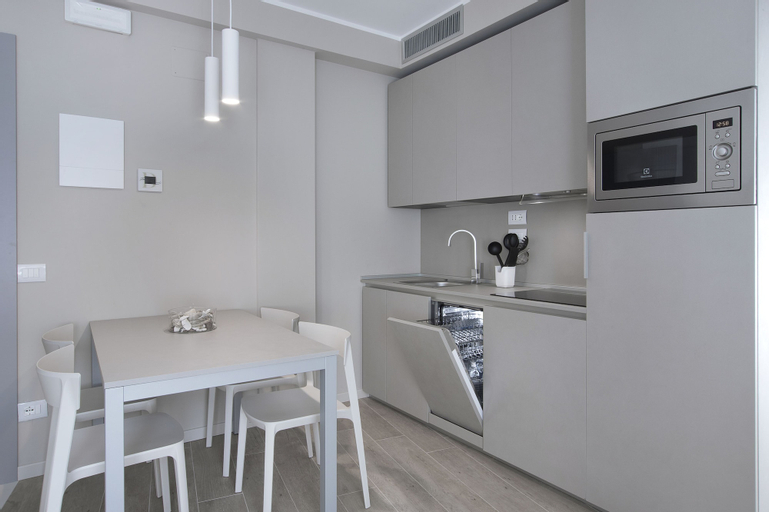 Dining Room 14