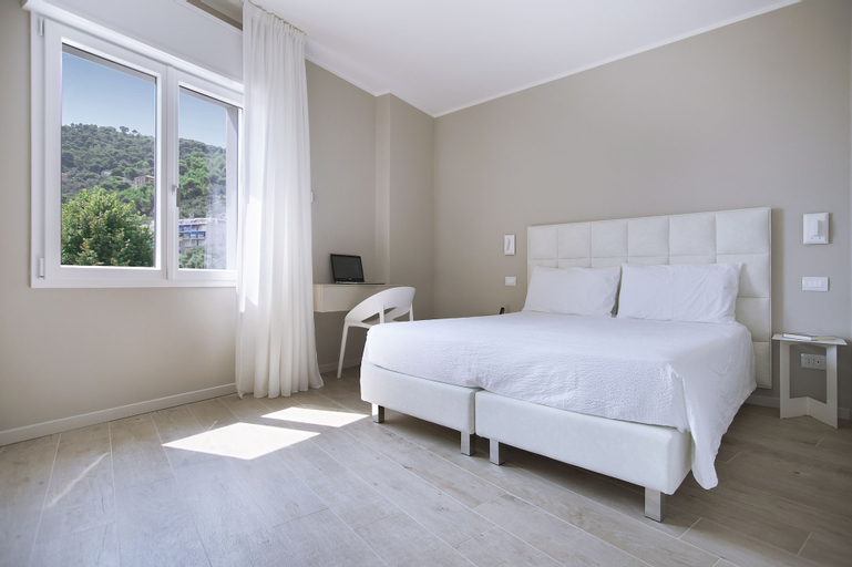 Bedroom 14