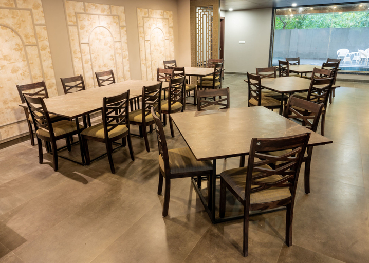 Food & Drinks, Lalit International By The Rameshwary, Ajmer