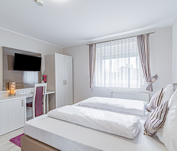 Bedroom 9