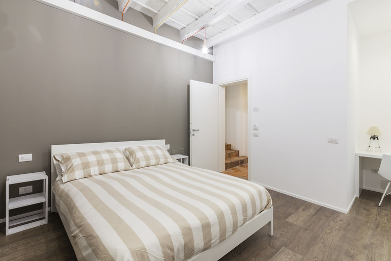 Bedroom 2, Rumi Rooms, Como