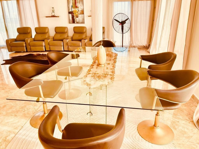 Food & Drinks, Villa Yenne Dakar Diamniadio, Rufisque