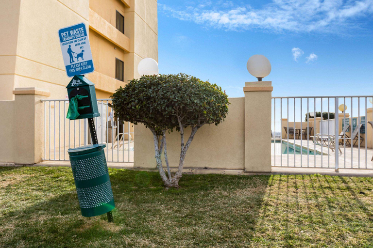 Exterior & Views 2, La Quinta Inn & Suites by Wyndham El Paso East, El Paso