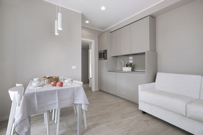 Dining Room 11