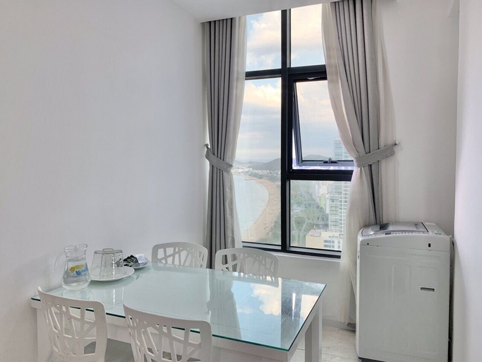 Dining Room 15