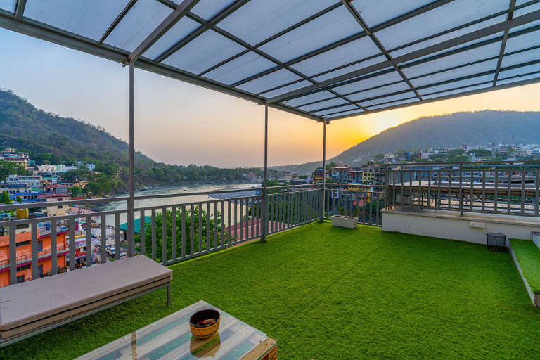 Others 4, Madpackers Rishikesh, Garhwal