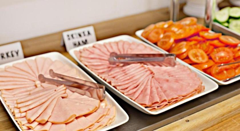 Food & Drinks 3, Hotell Dialog, Huddinge