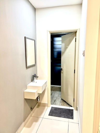 Bathroom, Arte Mont kiara 6Pax ( Home sweet Home ), Kuala Lumpur