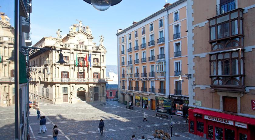 Hotel Pompaelo Plaza del Ayuntamiento & Spa, Navarra