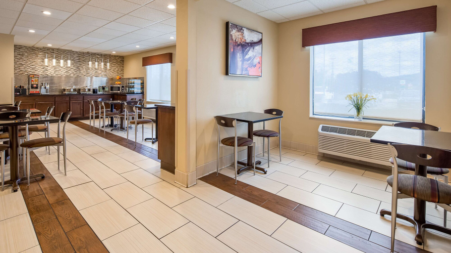 Food & Drinks 5, Best Western B. R. Guest, Muskingum