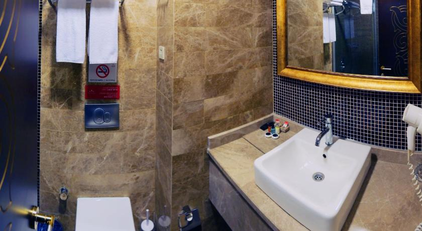 Bedroom, Kronos Hotel, Gölbaşı