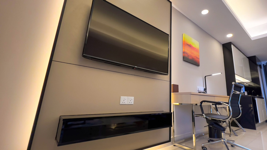 Dining Room 10