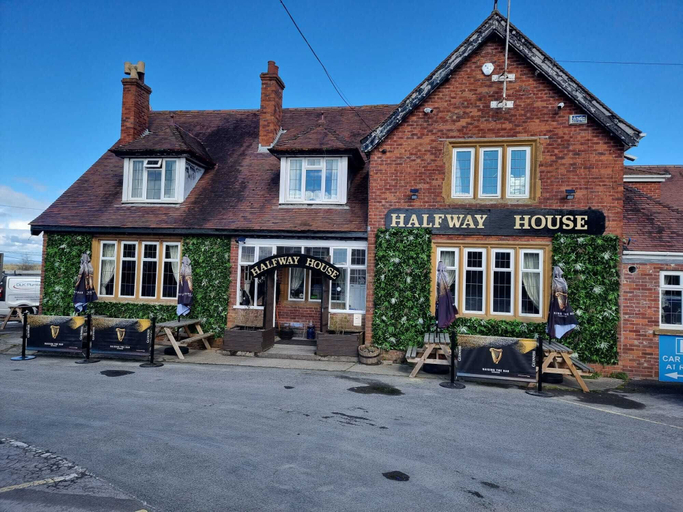 Exterior & Views 2, Halfway House Inn Country Lodge, Somerset