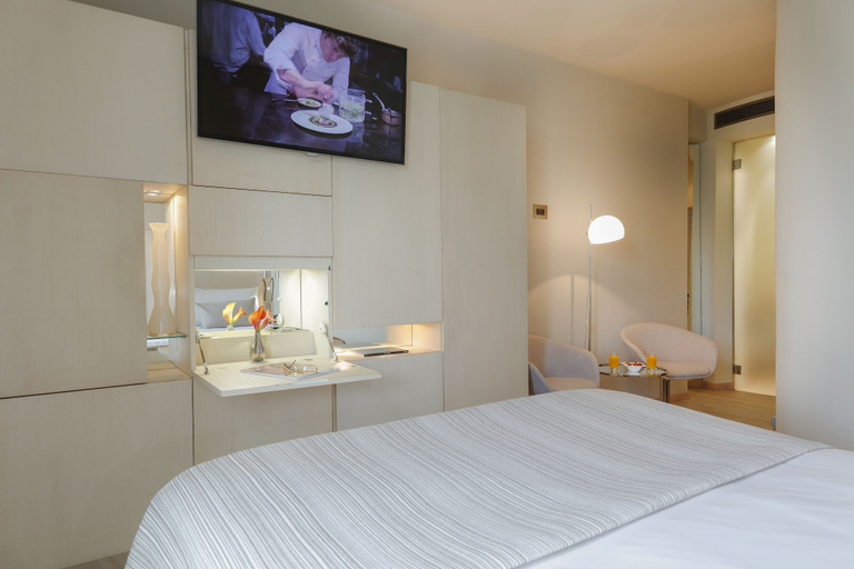 Bedroom 4, Cram Hotel, Barcelona