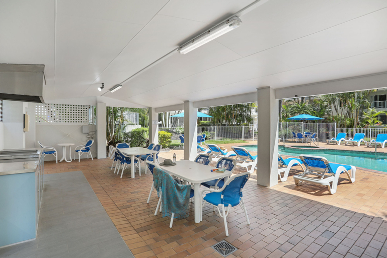 Food & Drinks 5, Chidori Court, Gold Coast