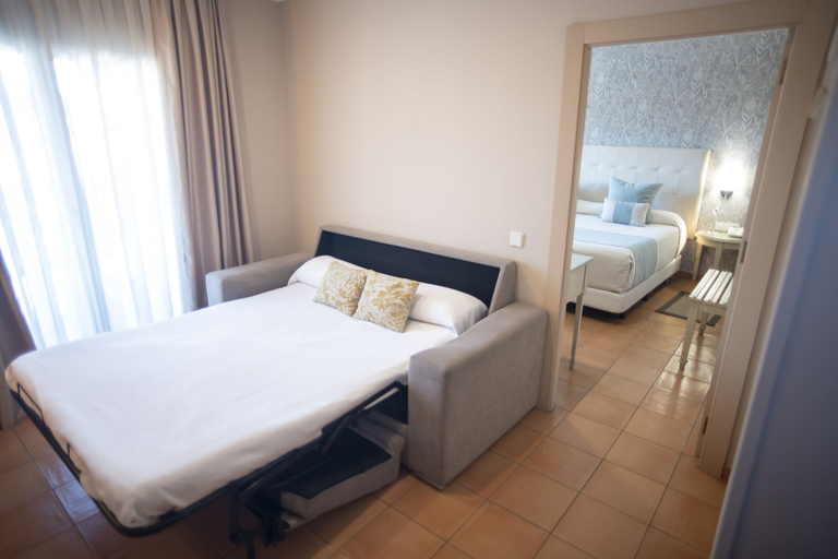 Bedroom 3, Hotel Alborán Algeciras, Cádiz