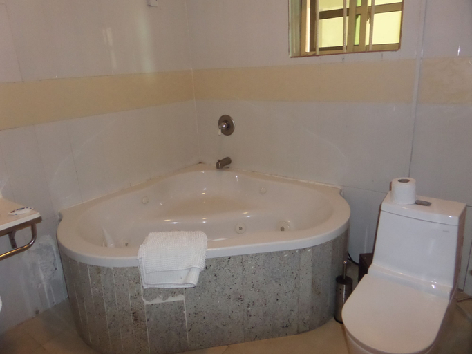 Bathroom 4, Nordic Hospitality Hotel, AbujaMun