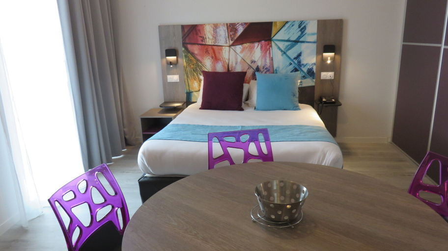 Bedroom 3, Appart-Hôtel Mer & Golf City Bordeaux Lac, Gironde