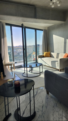 Room 5, Modern 2Bed Condo in Luxurious Building, Şişli