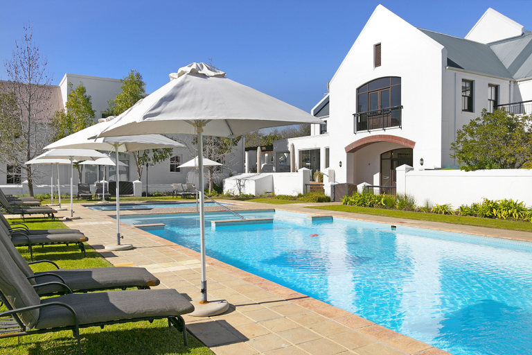 Sport & Beauty 2, Winelands Golf Lodges 3, Cape Winelands