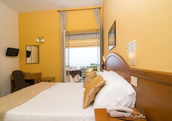 Bedroom 3, HOTEL VILLA FERNANDA, Napoli