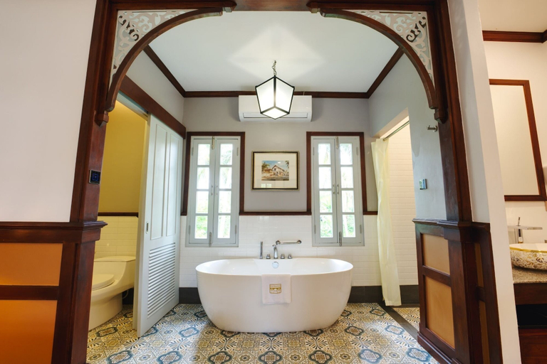 Bathroom 4, Mybanlao Hotel, Luang Prabang