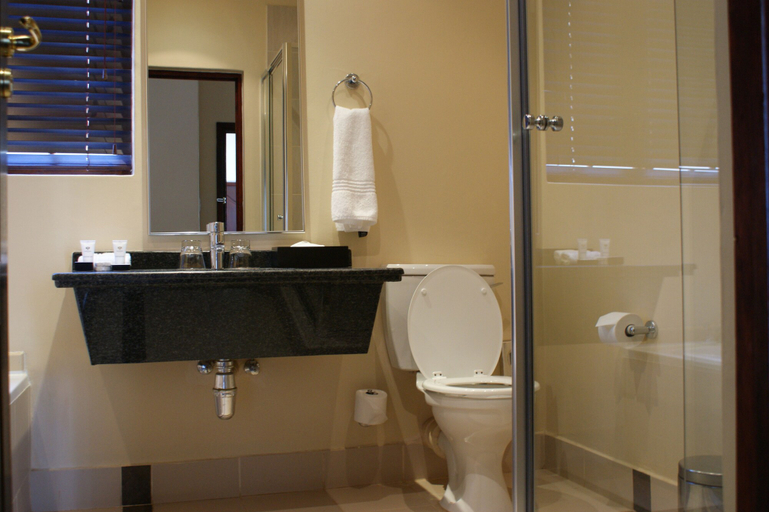 Bathroom 5, Kievits Kroon Gauteng Wine Estate, City of Tshwane