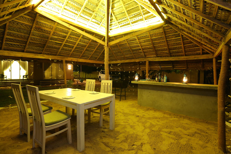 Food & Drinks 3, The Beach house by Kay Jay Hotels, Koralai Pattu (Valachchenai)