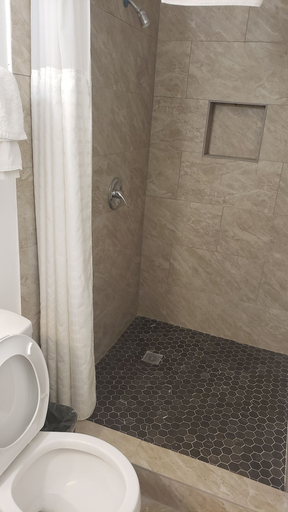 Bathroom 4, Alamo Motel, Taylor