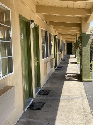 Others 4, Holiday Motel, Santa Clara