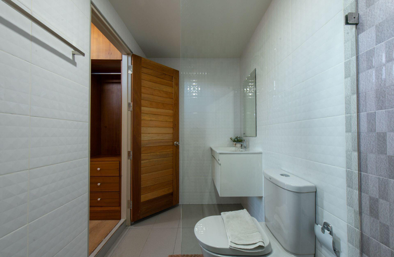 Bathroom 2, Areya Villa, Muang Chiang Mai