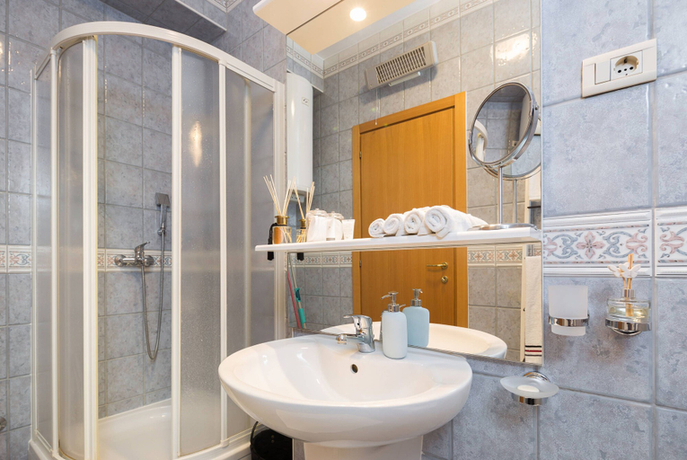Bathroom 4, Sun Spalato Balance, Split