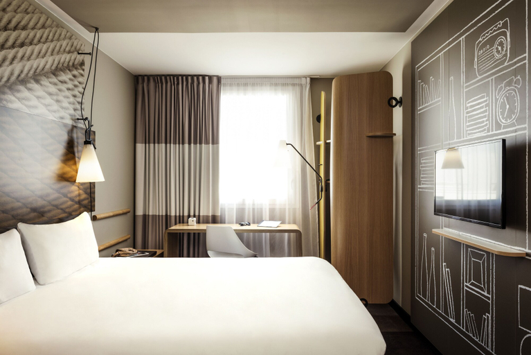 Bedroom 2, ibis Birmingham Bordesley Circus, Birmingham