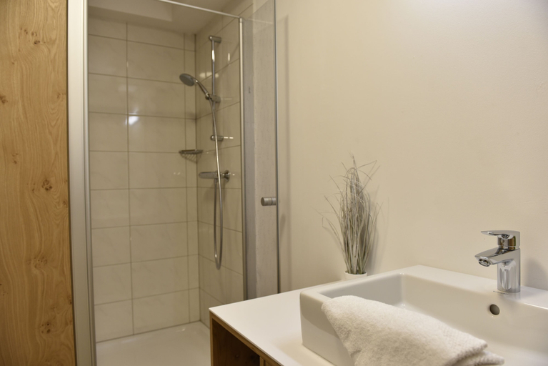 Bathroom 3, Chaletdorf Fanningberg, Tamsweg