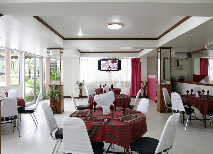 Food & Drinks, Ratchaphruek 2007 Hotel, Chom Thong